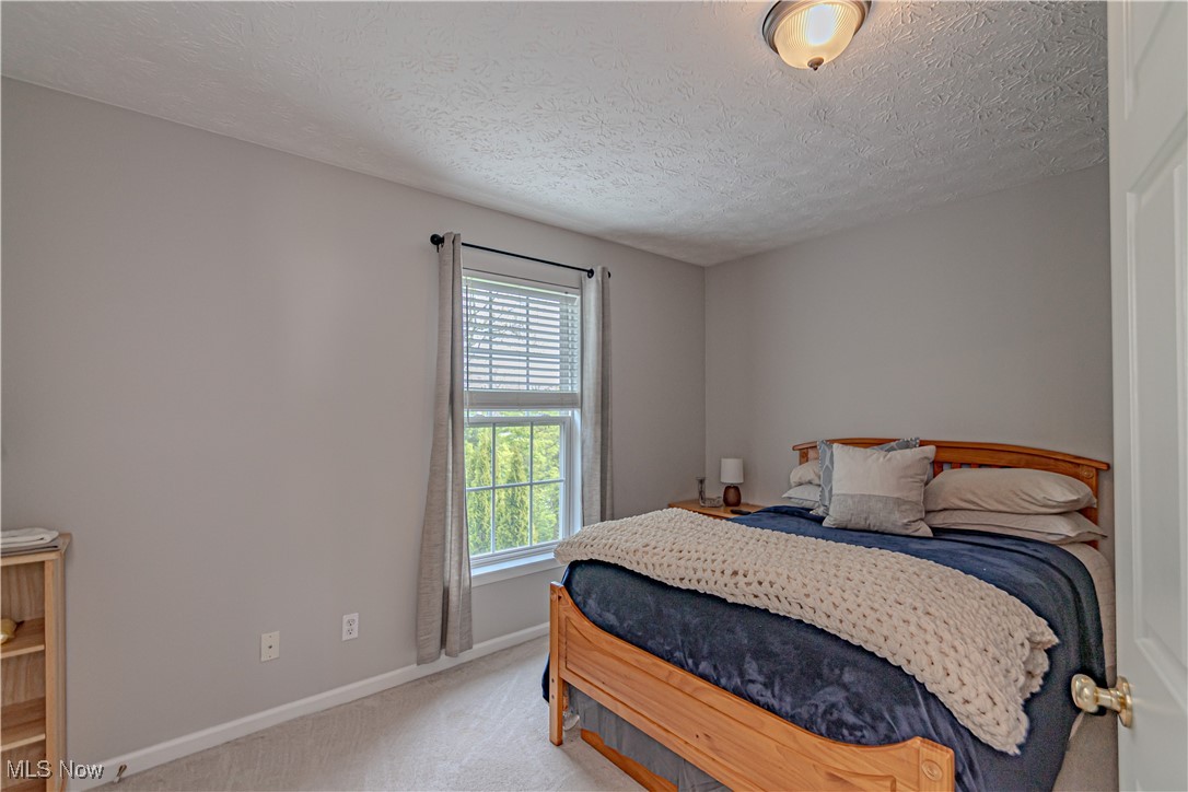 4527 Lexington Ridge Drive, Medina, Ohio image 32