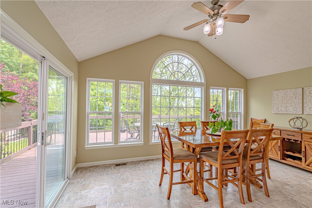 4527 Lexington Ridge Drive, Medina, Ohio image 11