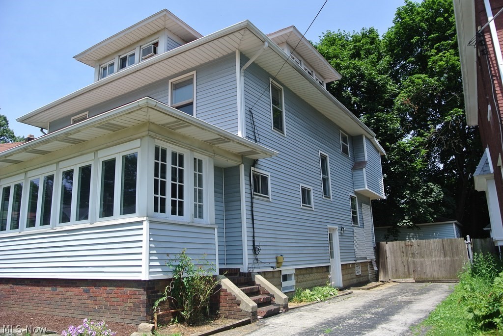 Hall Park - Residential