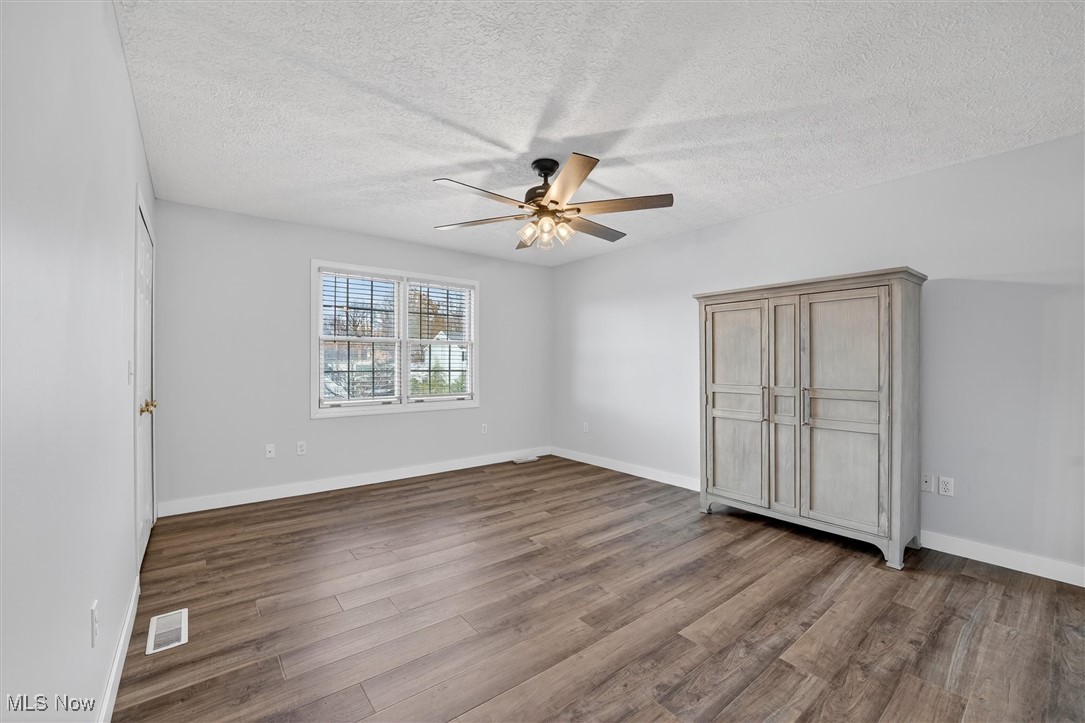 Village/Hartville - Residential