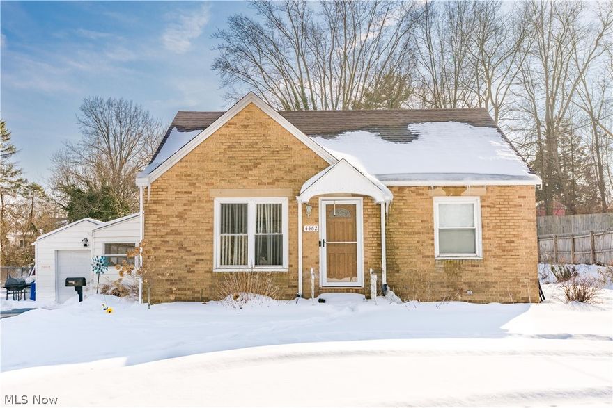 Charming and well maintained 3-bedroom, 1-bathroom bungalow with many of the major updates already completed for added peace of mind. This home offers a functional layout with comfortable living spaces, spacious bedrooms and plenty of natural light throughout. The kitchen provides ample cabinet and counter space, and all appliances convey, making this truly move-in ready.