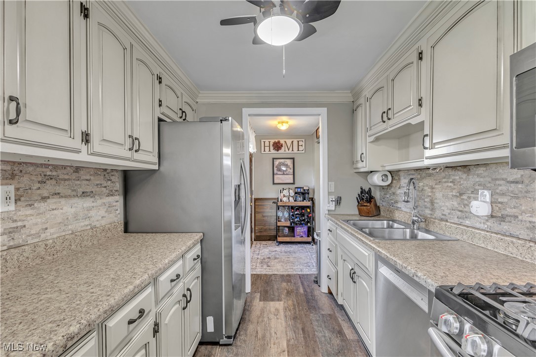 Eaton Homes - Residential