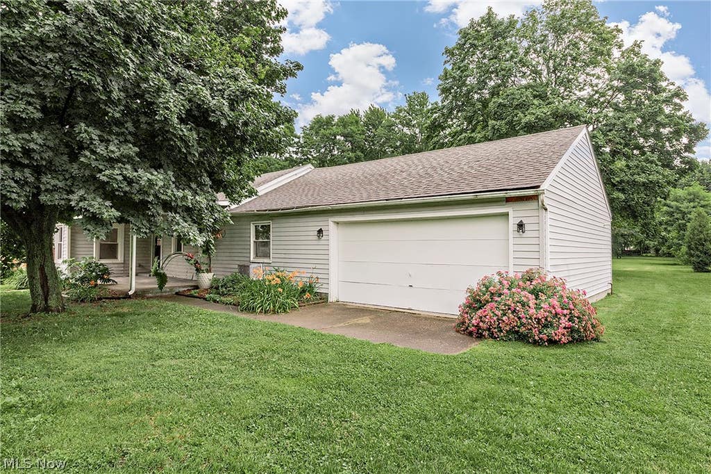 Photo of 396 Park Road, Painesville Township, OH 44077 (MLS # 5221259)