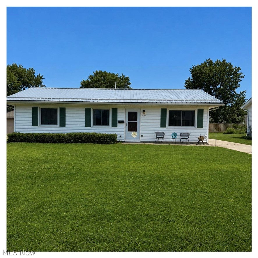 490 Myra Drive