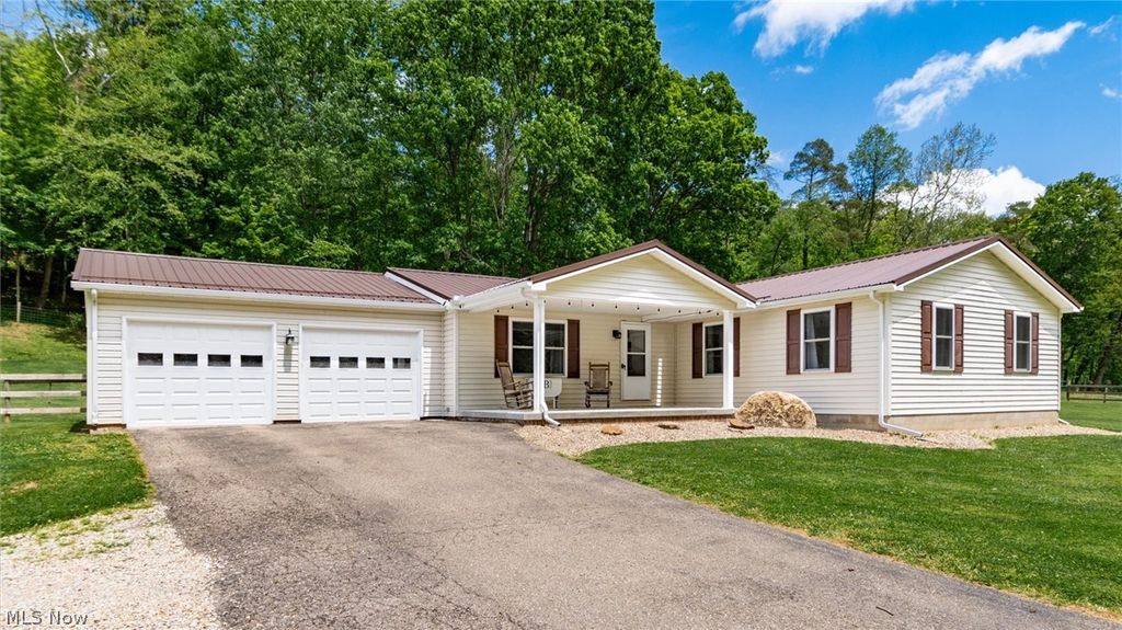 Photo of 385 Irish Ridge Road, Philo, OH 43771 (MLS # 5211908)