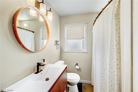 Tiny photo for 3124 W 142nd Street, Cleveland, OH 44111 (MLS # 5203115)