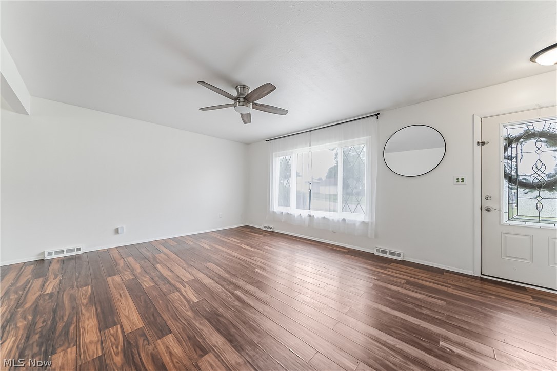 Charles 01 - Residential