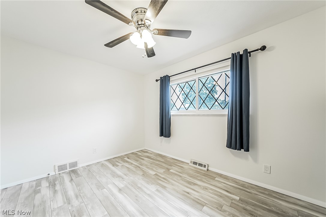 Charles 01 - Residential