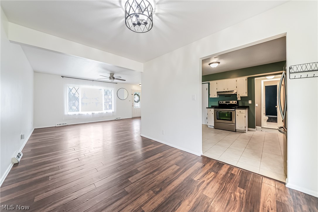 Charles 01 - Residential