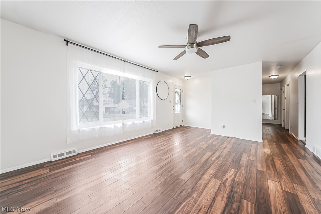 Charles 01 - Residential