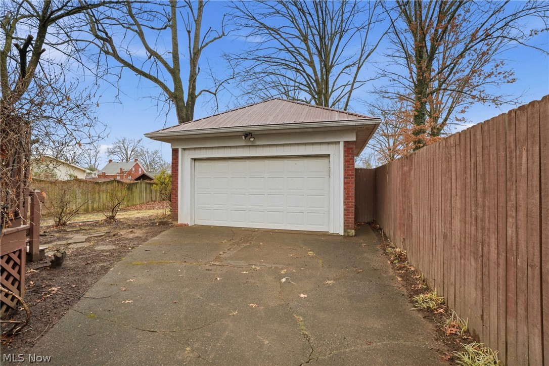 H C Hopkins Ad - Residential