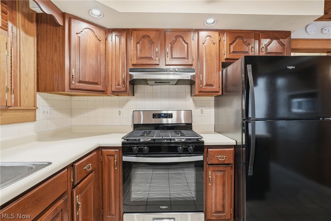 H C Hopkins Ad - Residential