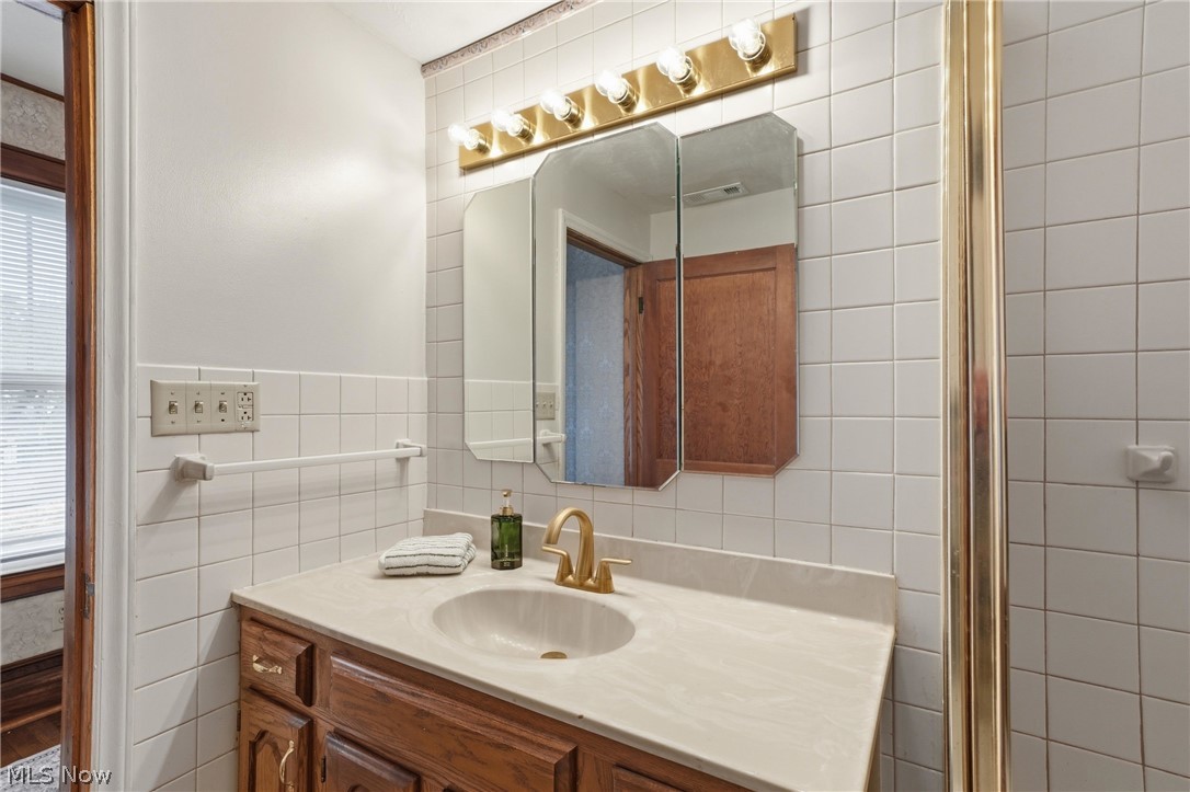 H C Hopkins Ad - Residential