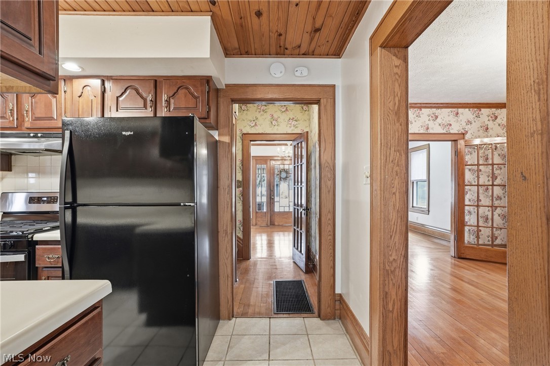 H C Hopkins Ad - Residential