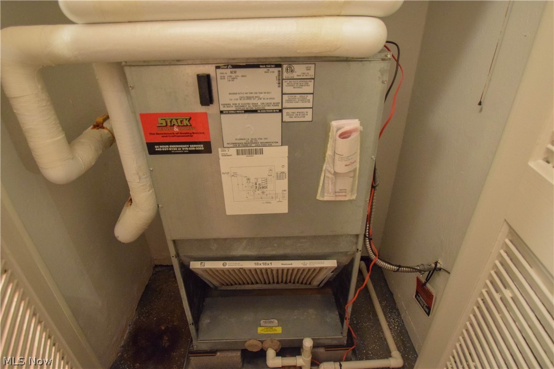 Golden Oaks - Residential