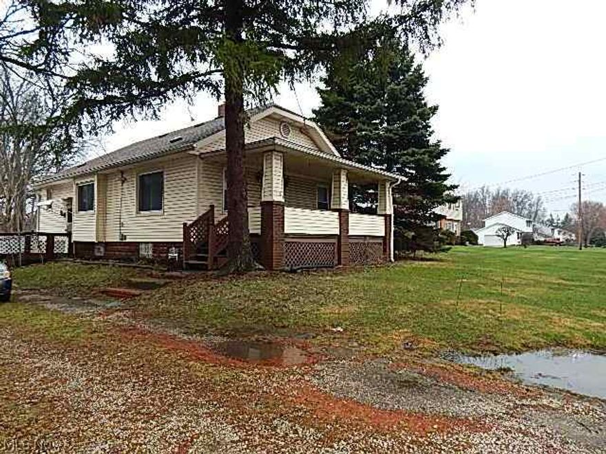 Dont miss this clean 3 bedroom ranch available for rent with a sunny kitchen and formal dining room. This house boasts a
large 2 car garage and storage shed as well as a big back yard. New carpet and fresh paint throughout. Great front porch. We
run credit, criminal and eviction history. $35 app fee. Pet may be considered for well qualified applicants.