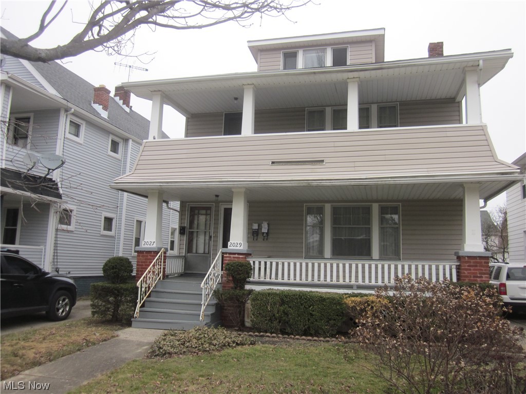 Awesome Opportunity to own this Legal Three-Family in Beautiful Lakewood! Each unit has 2 bedrooms! Great for investment or live in one unit and collect rent from the others! Great Location! Natural wood floors thru-out, some newer windows, vinyl siding, new 2nd floor porch flooring, new roof and tear-off in 2019! Four separate storage rooms in basement. Call for early showing.
1st and 3rd Floor Tenants just moved out !