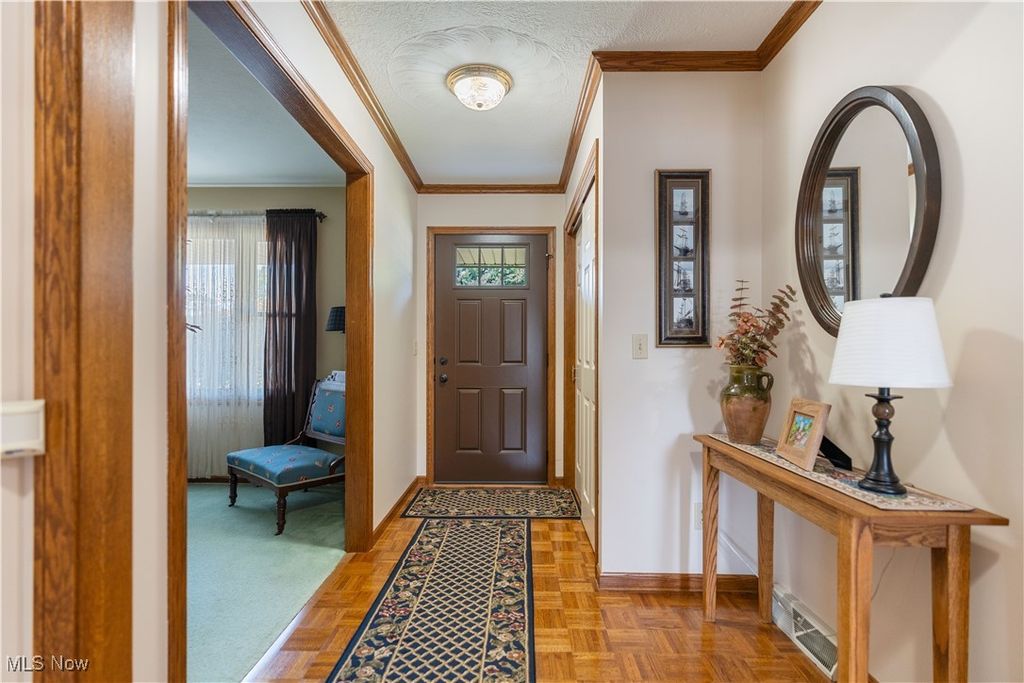 Photo of 6666 Carriage Lane Avenue NE, Canton, OH 44721 (MLS # 5168037)