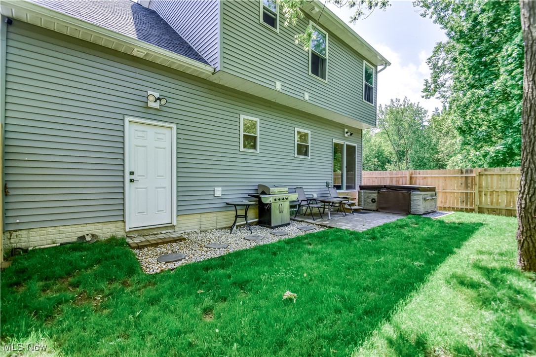 5020 Lakeview Drive, Mentor, Ohio image 32