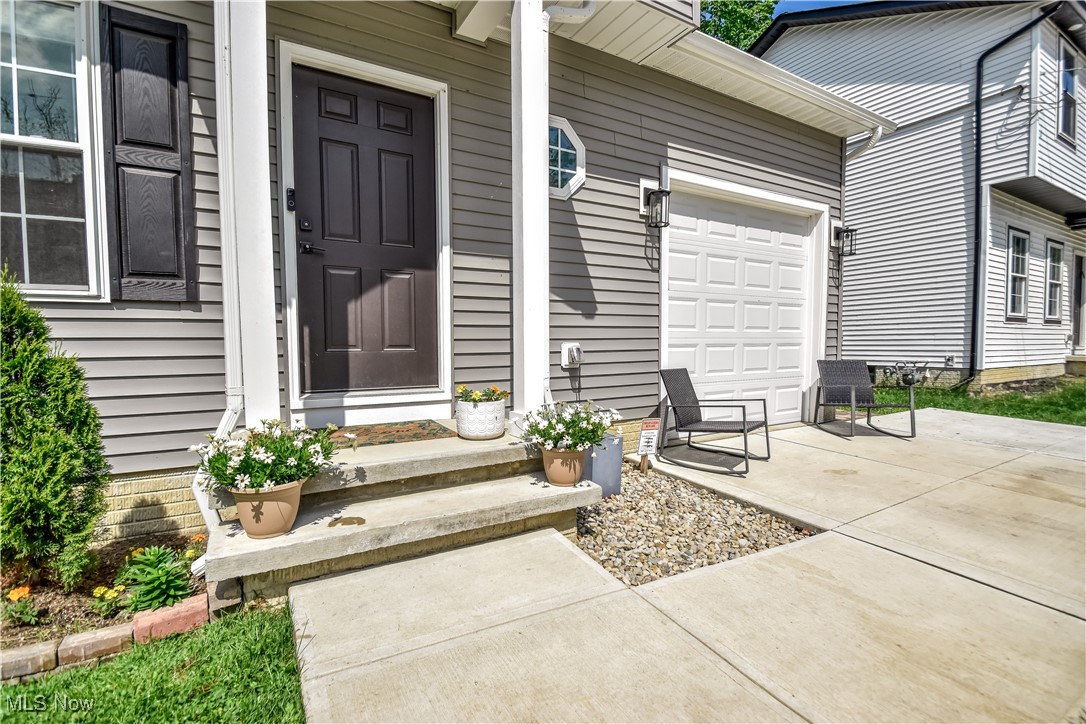 5020 Lakeview Drive, Mentor, Ohio image 3