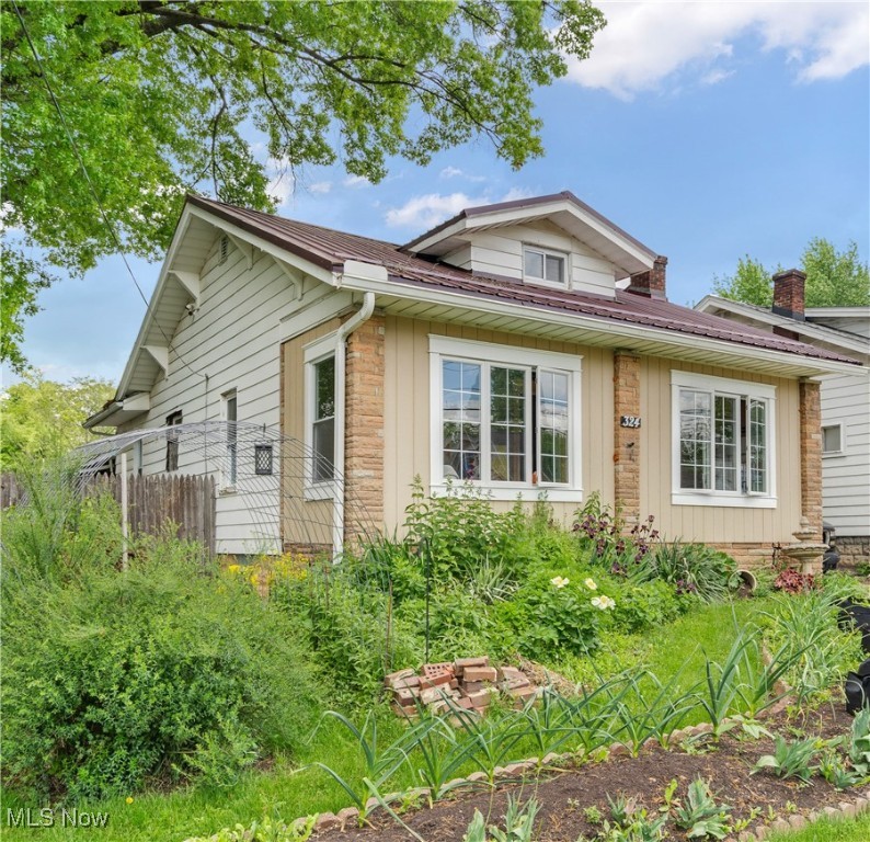 324 Marmion Avenue, Youngstown, Ohio image 2