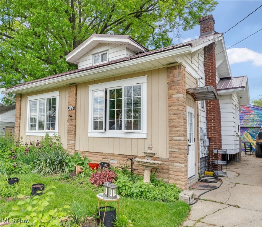 324 Marmion Avenue, Youngstown, Ohio image 3