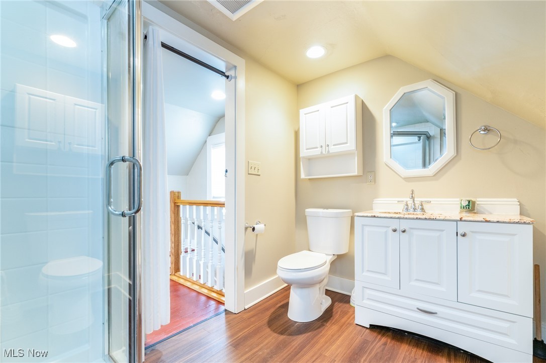 Cleveland, Ohio 44102, United States, 2 Bedrooms Bedrooms, ,2 BathroomsBathrooms,Residential,Pending,113837