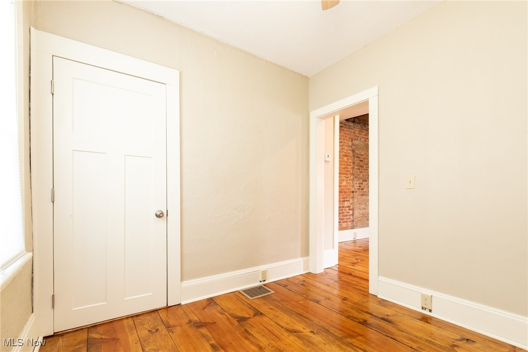 Cleveland, Ohio 44102, United States, 2 Bedrooms Bedrooms, ,2 BathroomsBathrooms,Residential,Pending,113837