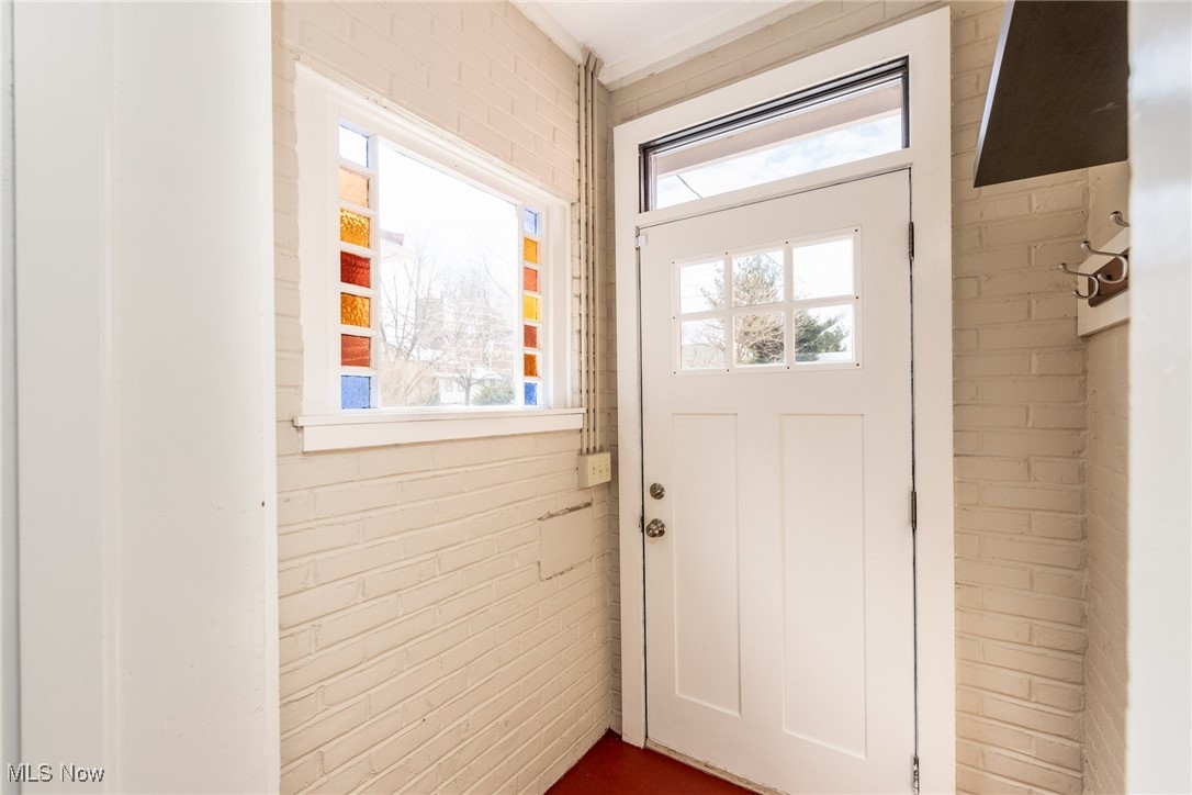 Cleveland, Ohio 44102, United States, 2 Bedrooms Bedrooms, ,2 BathroomsBathrooms,Residential,Pending,113837