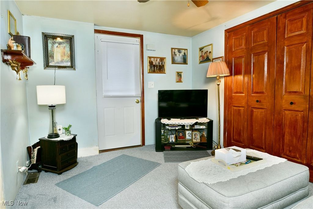 Photo of 1994 Ewalt Avenue NE, Warren, OH 44483 (MLS # 5167648)