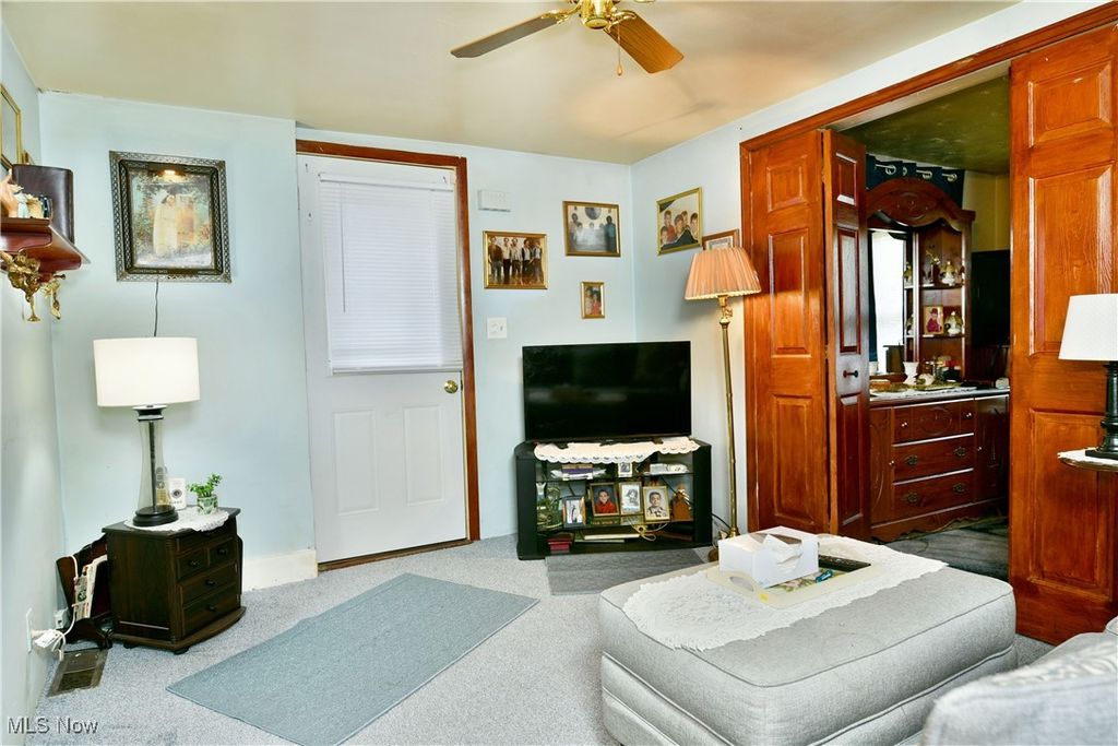 Photo of 1994 Ewalt Avenue NE, Warren, OH 44483 (MLS # 5167648)