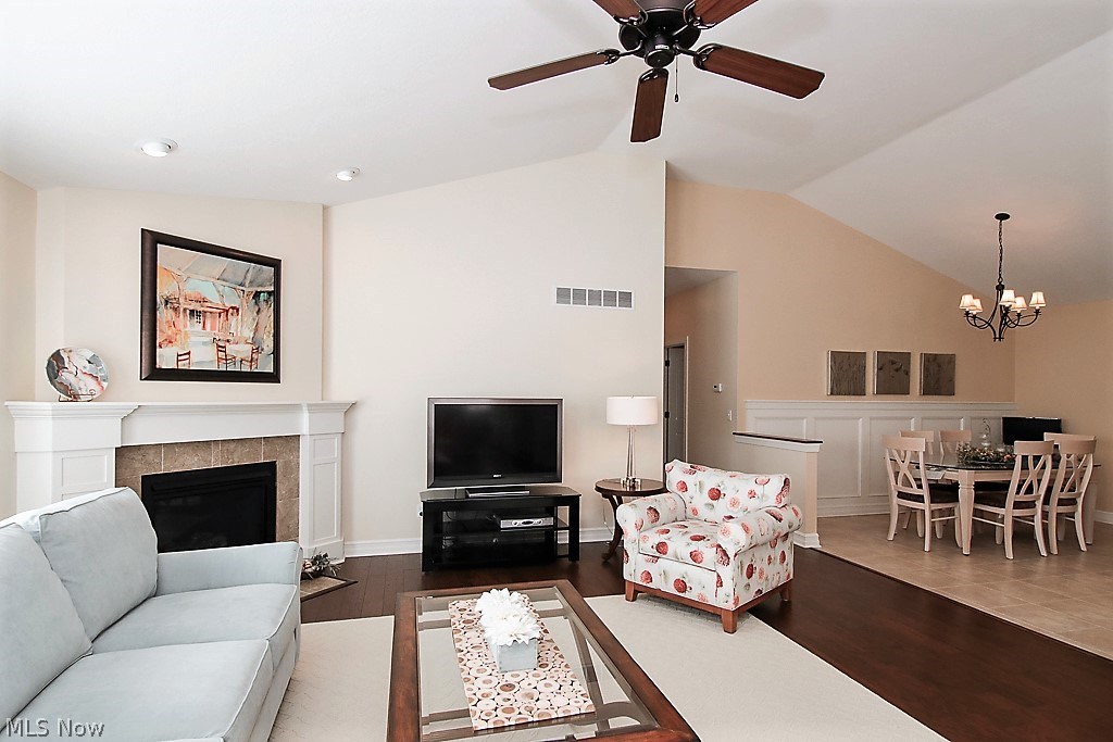 Arbor Lakes @ Cobblestone Pk - Residential