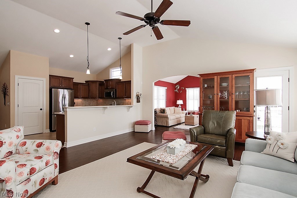 Arbor Lakes @ Cobblestone Pk - Residential