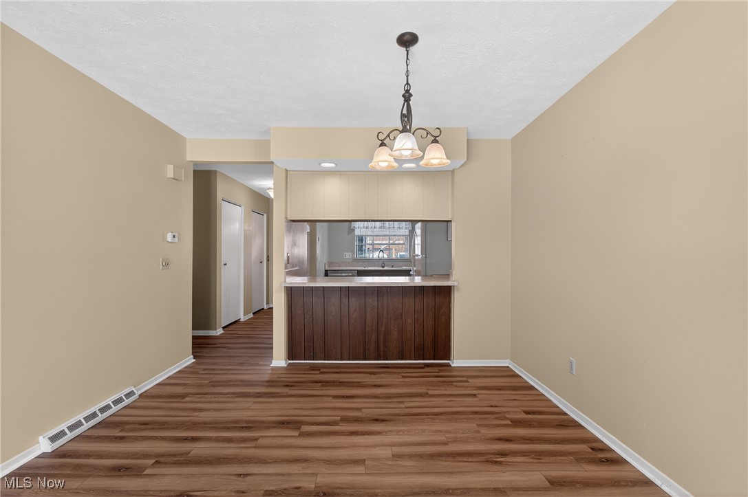 Hillsdale Rdg Condo - Residential