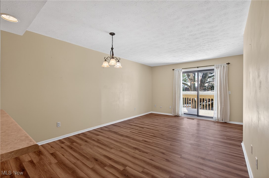 Hillsdale Rdg Condo - Residential