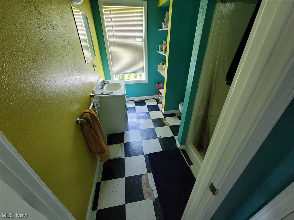 Levi Martins - Residential Income