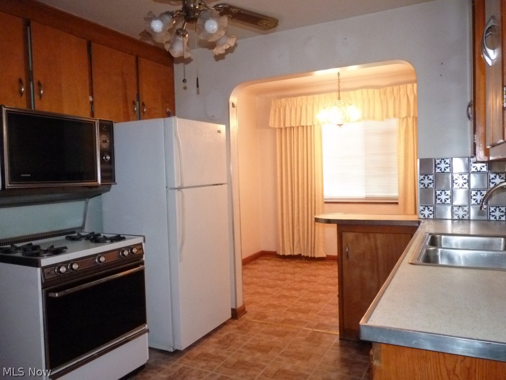 Day Camp Realty Cos Southland - Residential