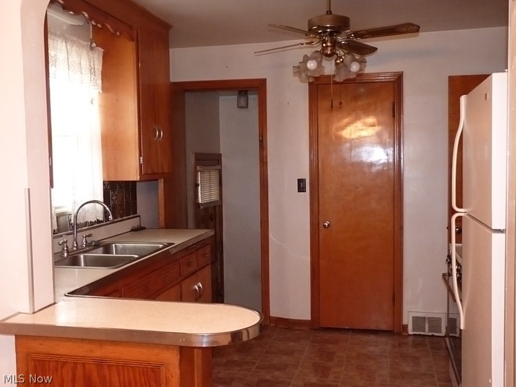 Day Camp Realty Cos Southland - Residential