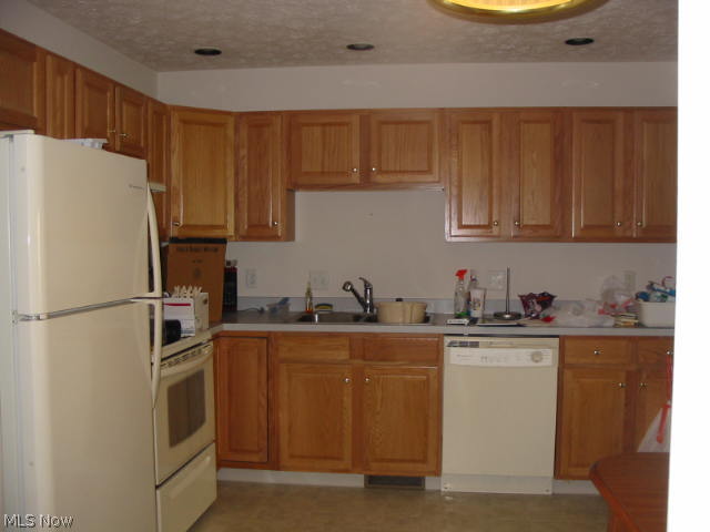 Abbe Glen Condo - Residential