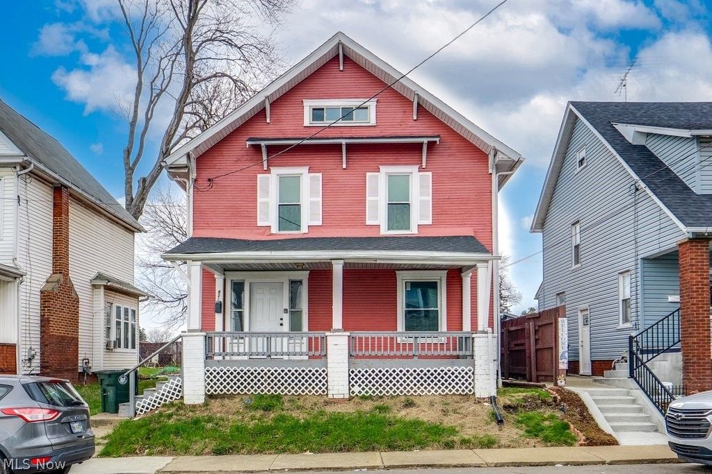 Photo of 821 19th Street NW, Canton, OH 44709 (MLS # 5195129)