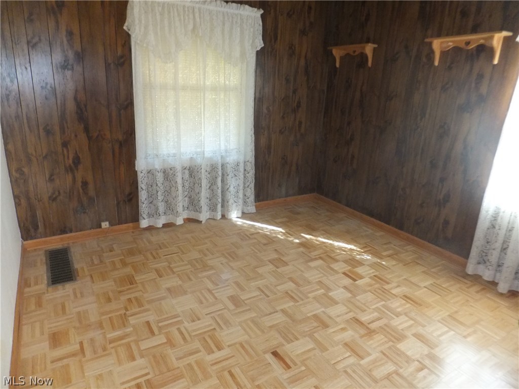 Bosworth Heights Realty Companys - Residential