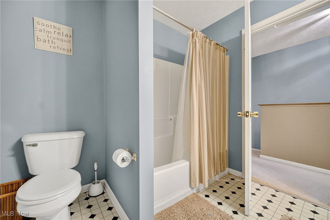 Courtyard Crystal Lake - Residential