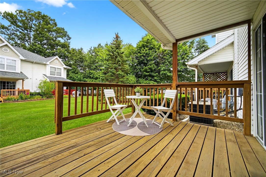 Courtyard Crystal Lake - Residential