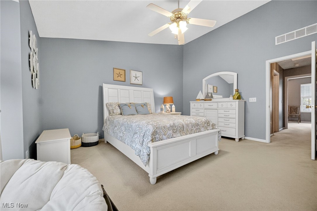 Courtyard Crystal Lake - Residential