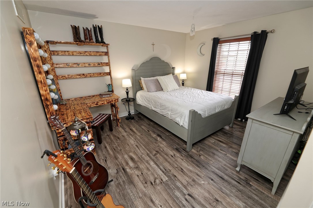 Wellesley Chase 01 - Residential