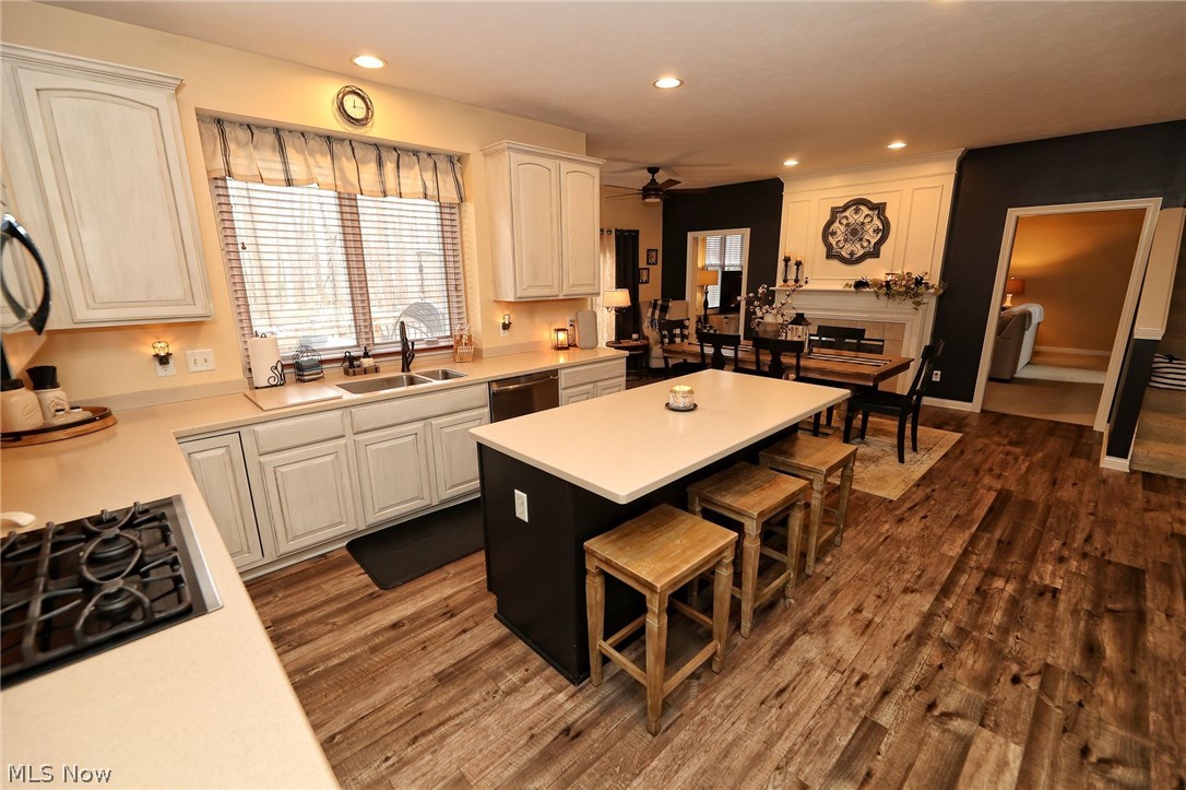 Wellesley Chase 01 - Residential