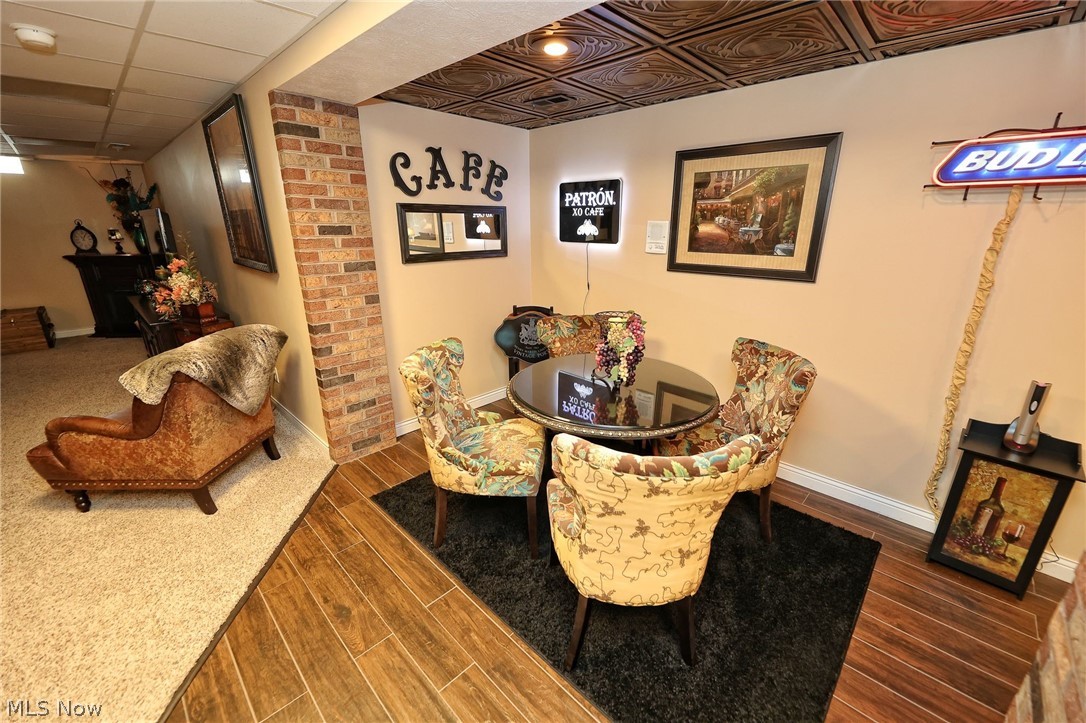 Wellesley Chase 01 - Residential