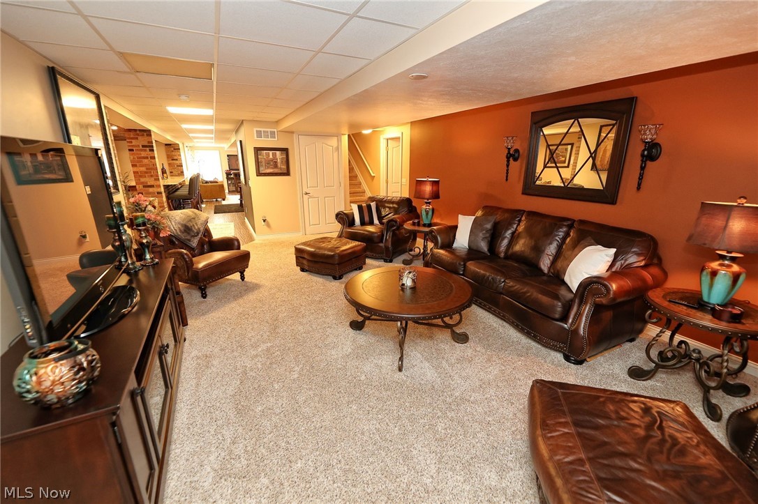 Wellesley Chase 01 - Residential