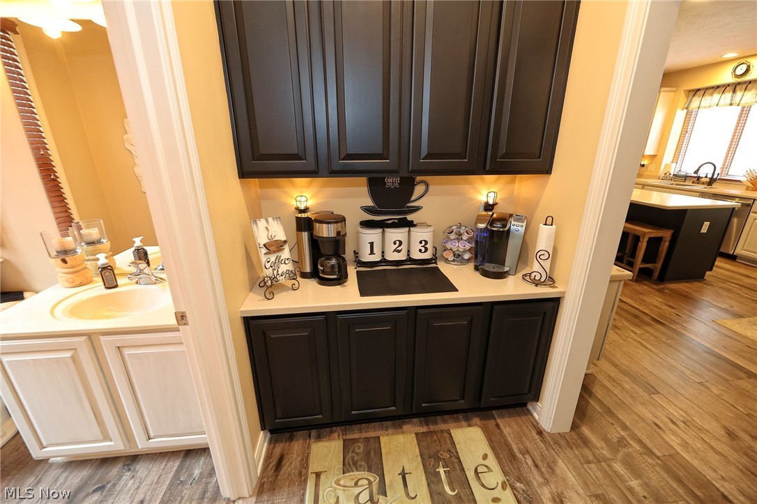 Wellesley Chase 01 - Residential