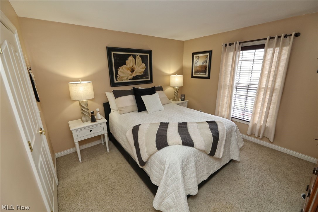 Wellesley Chase 01 - Residential